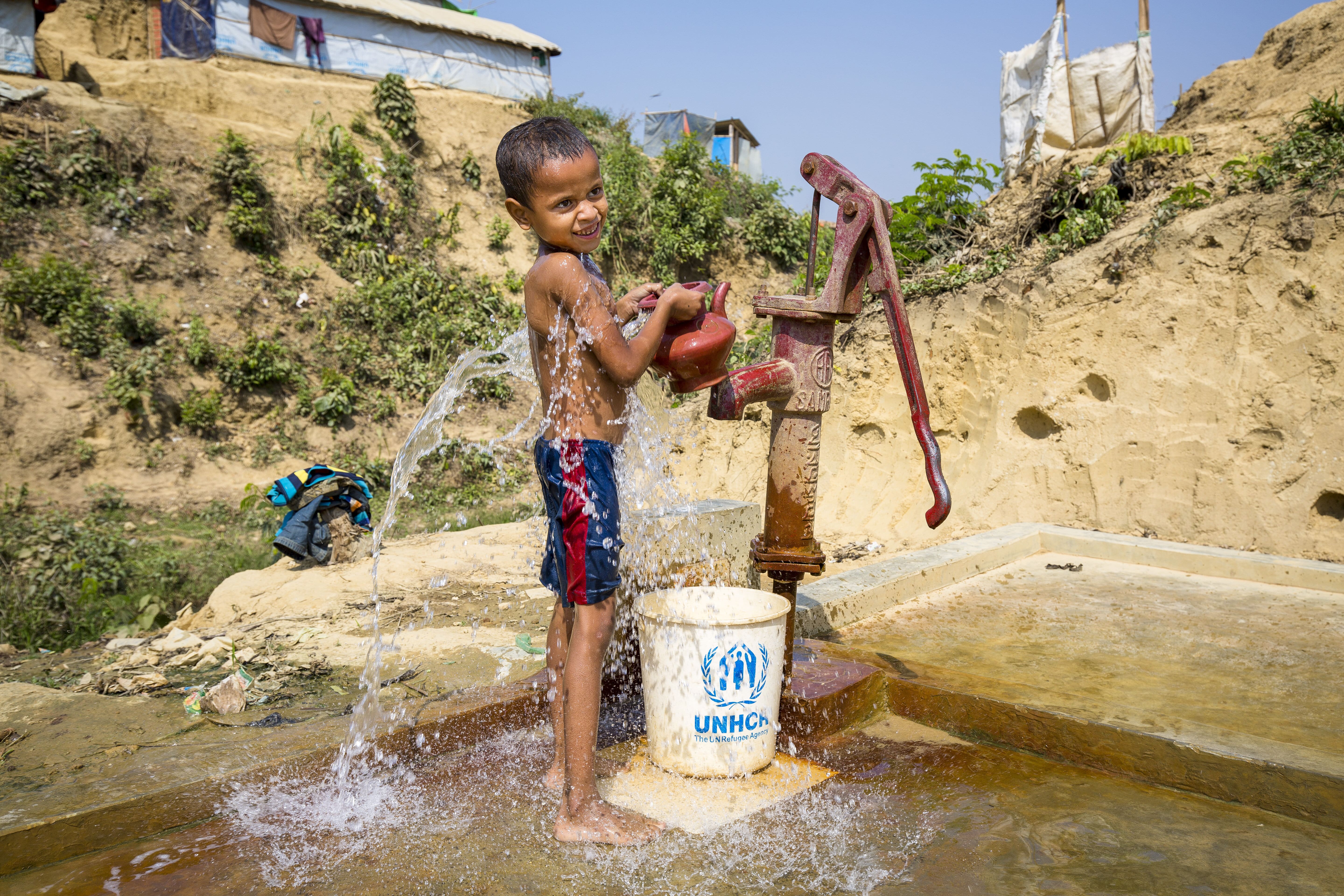 Bangladesh_Rohingya-refugees-adjust-to-life-in-camp